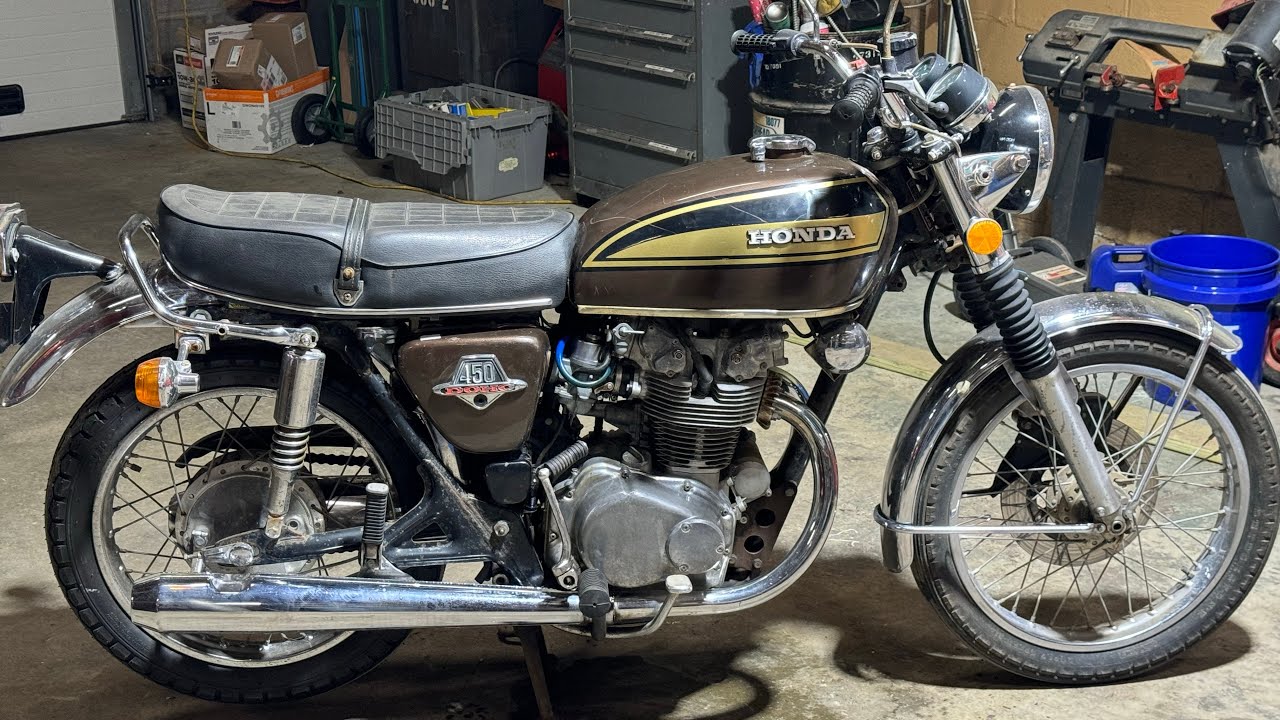 Купил самый дешевый Honda CB450 на Маркетплейсе, а потом забыл его на год в своем прицепе