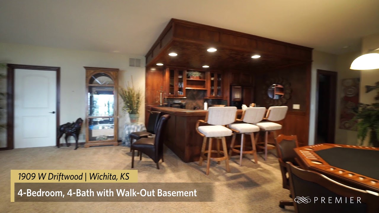 Luxury Waterfront Living in Wichita at its Finest