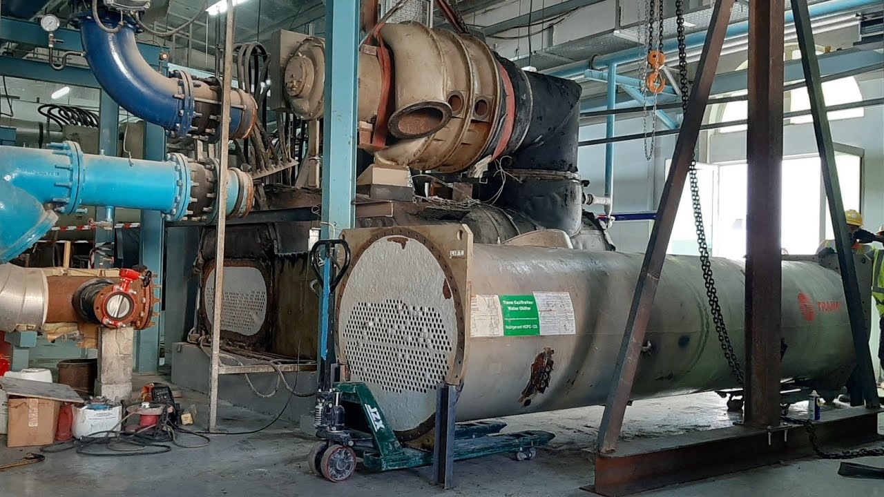 Water chiller..dismantling (Dubai) part (1) condenser