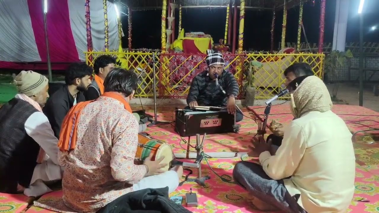 Ak radha ak meera #bahut hi #pyara bhajan लाजवाब हिंदी #भजन 