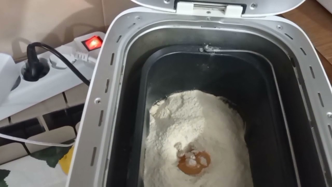 Pane morbido con crosta croccante -macchina del pane- Pan bauletto.