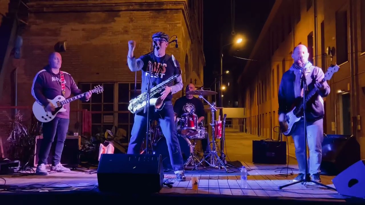POP - New Age, The Blitz - Ateneu L’Harmonia, Sant Andreu de Palomar 