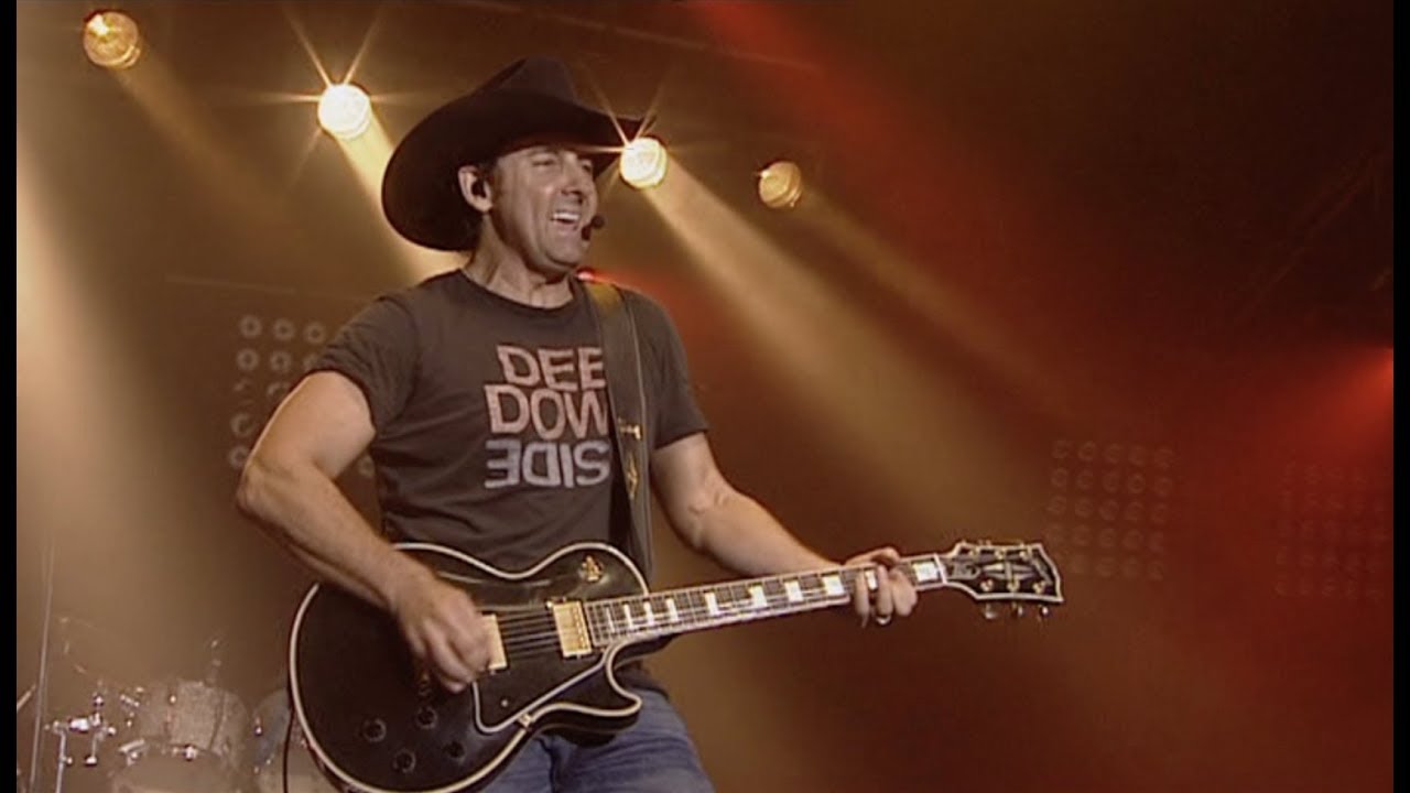 Lee Kernaghan - Baptise the Ute (Live at CMC Rocks)
