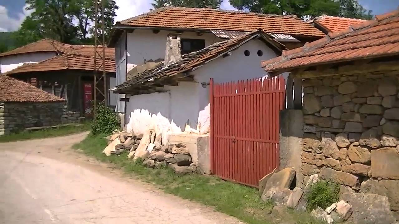 Ulazak u selo Slavinja