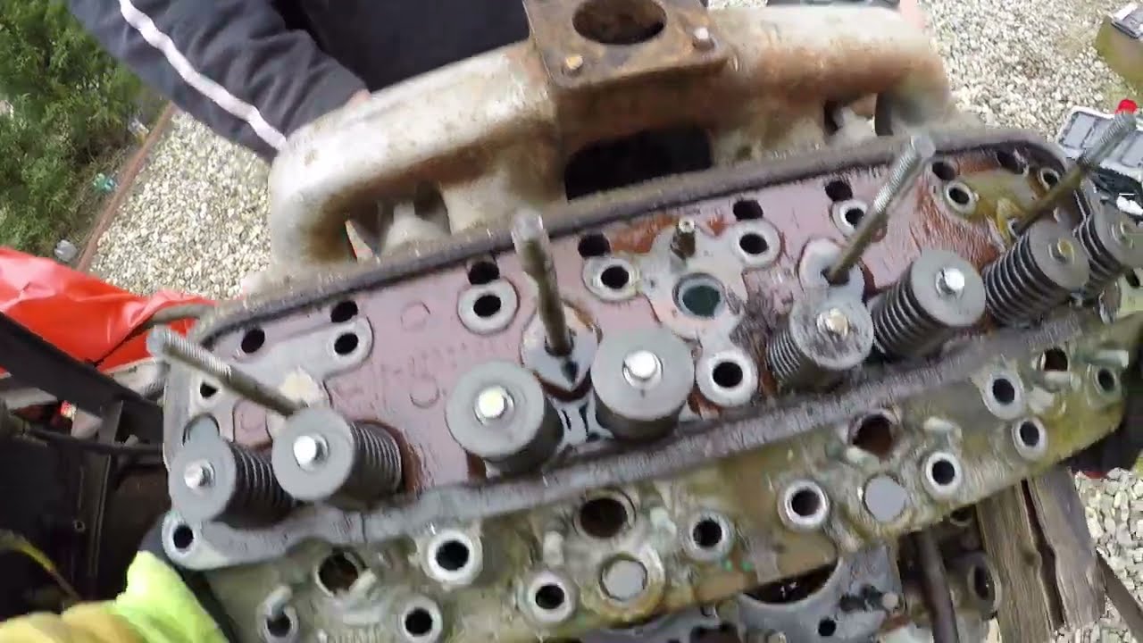 Repar motor tractor Rusesc MTZ Belarus
