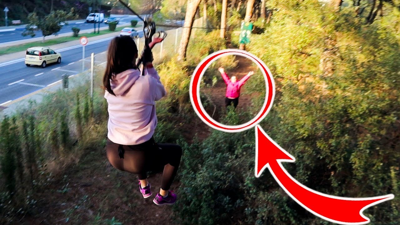 EL ENMASCARADO NOS PERSIGUE EN EL PARQUE DE TIROLINAS *Ghostface nos tira piñas*
