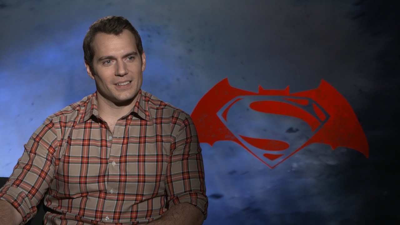 BATMAN VS. SUPERMAN: Henry Cavill Previews Epic Fight Versus Batman