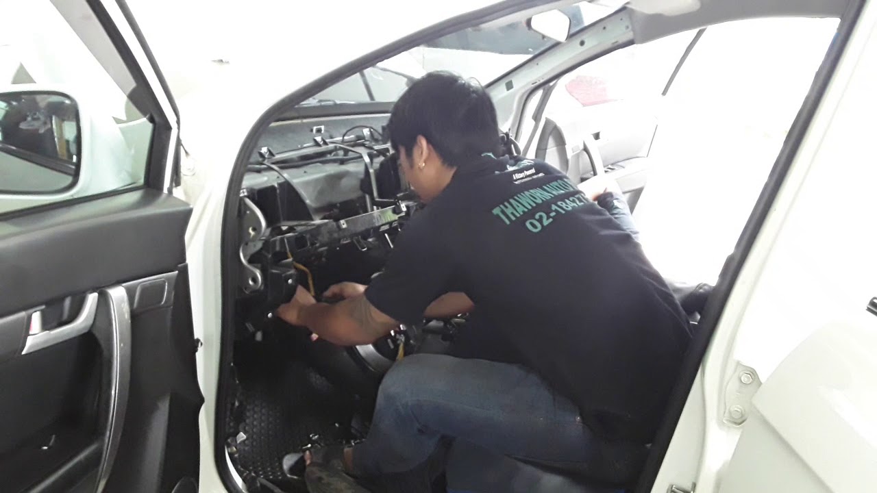 เปลี่ยนตู้แอร์ด้านหน้า แว็คเติมน้ำยาแอร์ทั้งระบบ รถChevrolet Captiva Byถาวรออโต้ชอป