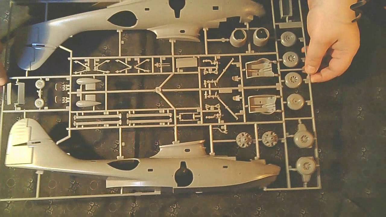 Обзор,что в коробке Consolidated PBY 5a Catalina от Revell масштаб 1/48
