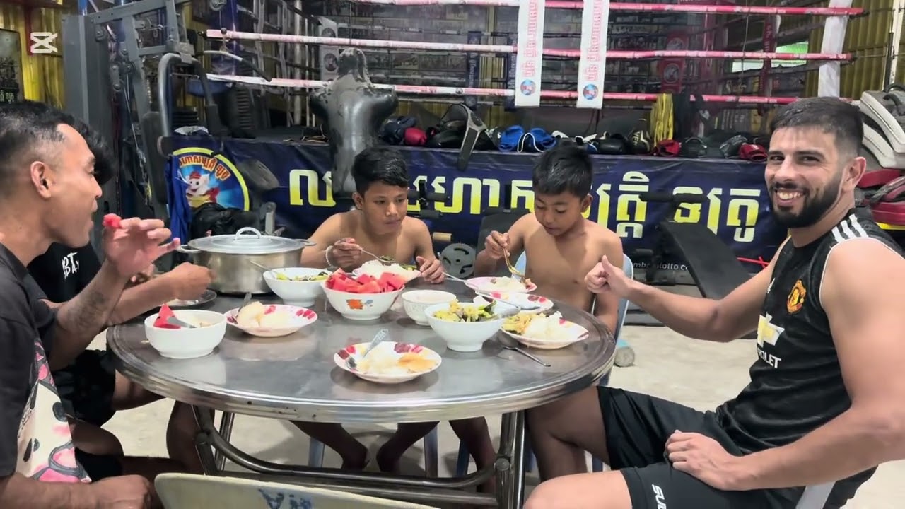 កីឡានាំមកនូវសុខភាព មិត្តភាព សាមគ្គីភាព 