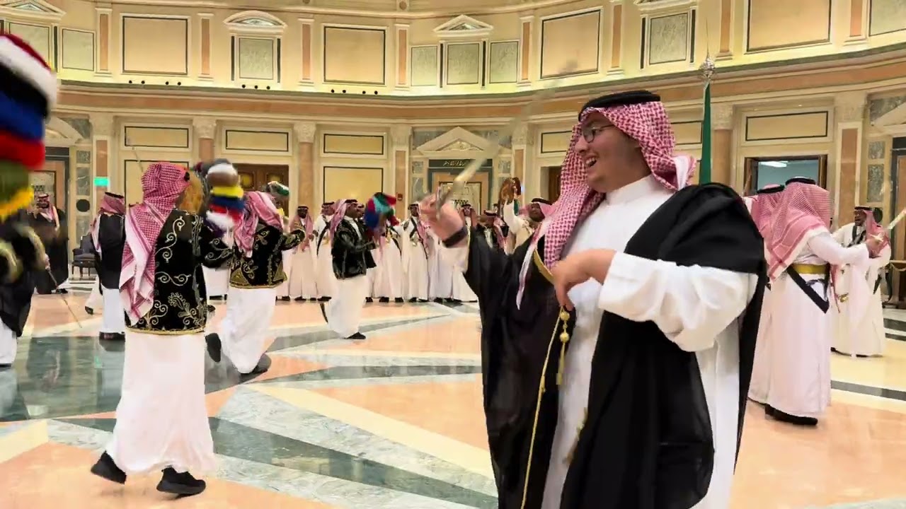 العرضة السعودية زواج الامير سلمان بن خالد بن فيصل (ياسلام الله مني على عز النزيل) ..