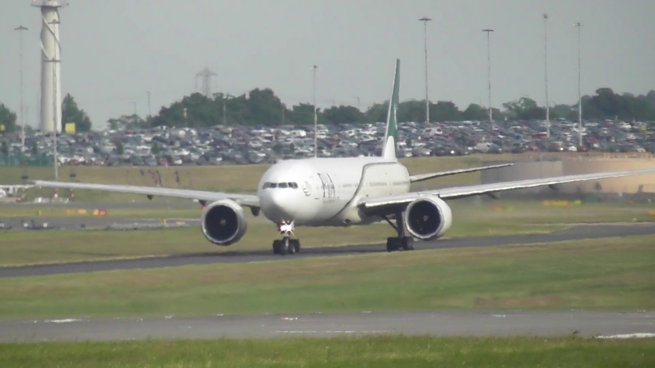 Pakistan International (PIA) Land/Takeoff Birmingham 06/07/2017