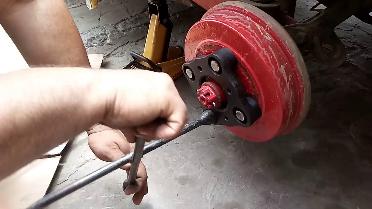Colocando adaptador de Rodas no Fusca