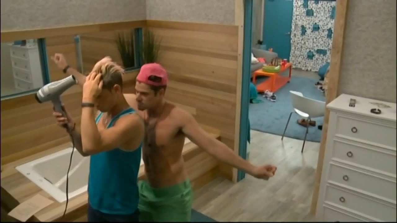 7/22 8:03pm - Frankie Joins A Turnt Zach and a Showering Cody to Talk Game