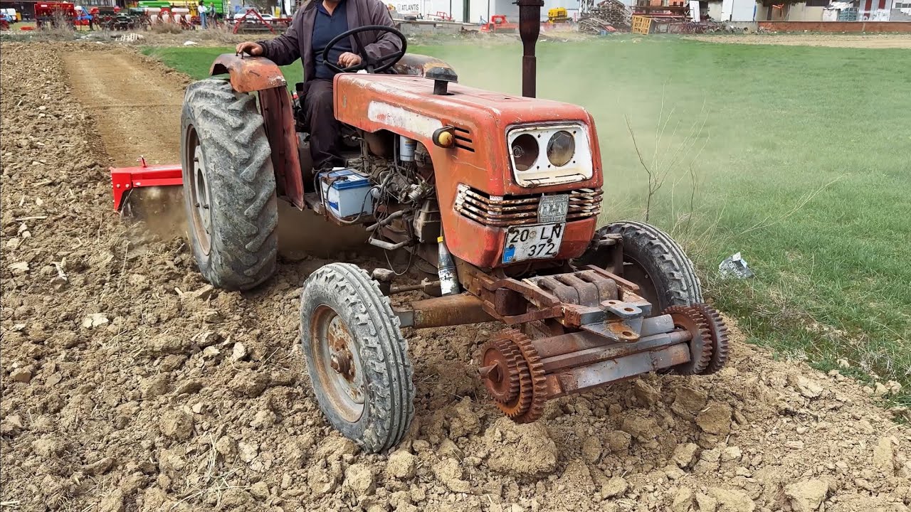 Zamanda Yolculuk: Titreyen Motor Sesinde Bir Tarla Şöleni !