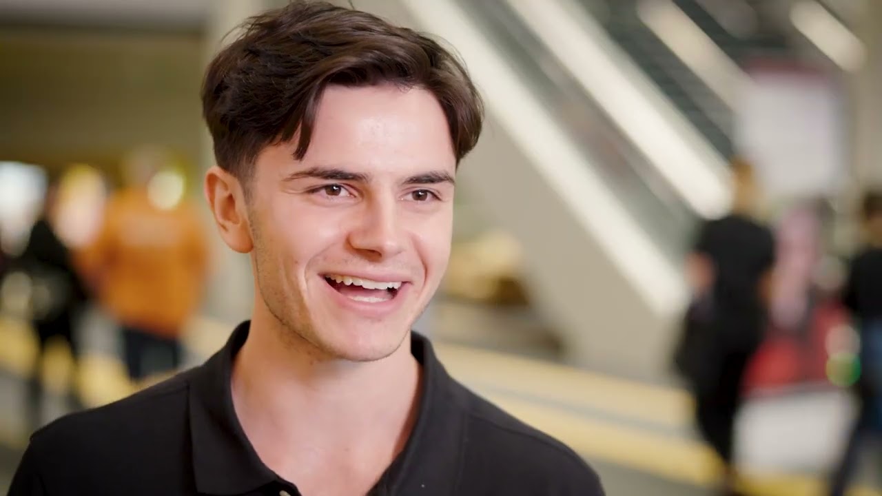 A beginning teacher&rsquo;s perspective of teaching in a Qld state school