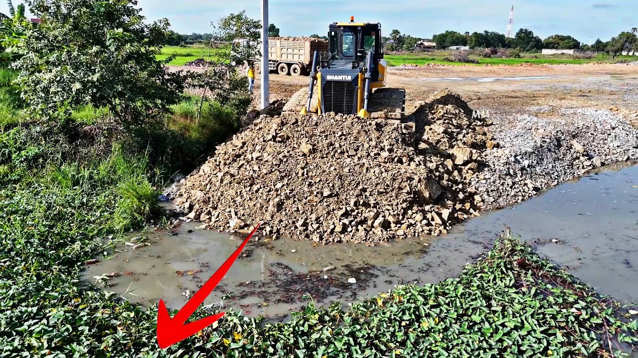 Incredible Bulldozer Expertly Pushing Stone & Soil Leveling Huge Land Size 20 Hectares Preparation
