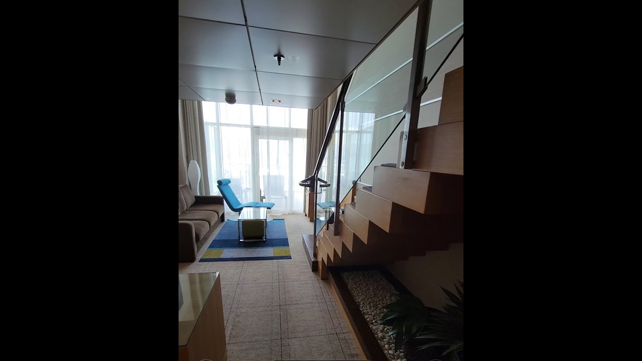 Crown Loft Suite 1732 Oasis of the Seas PT1