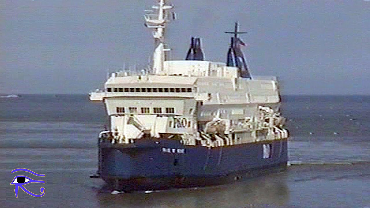 P&O Ferry Pride of Kent (1) approaching Calais July 1994
