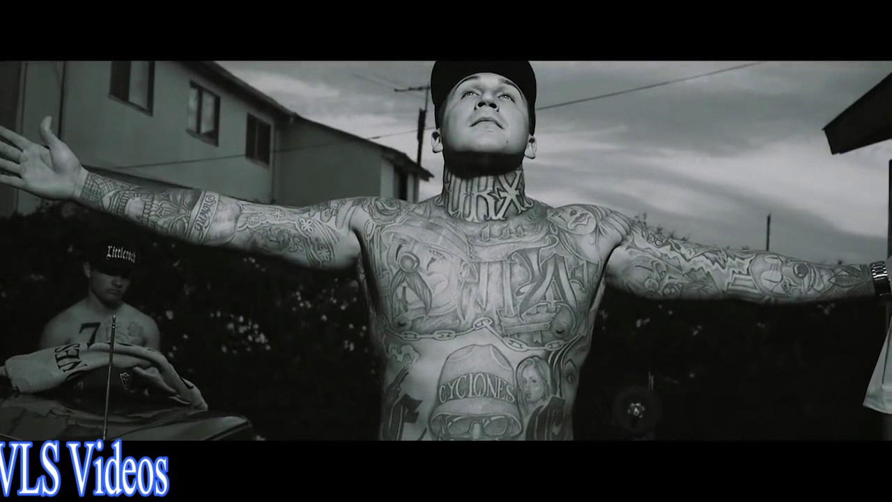Mr Capone E ( Throw It Up )