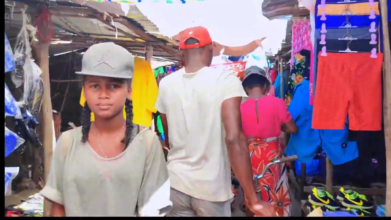 💕Marché Tanambao, Antalaha, Madagascar💖