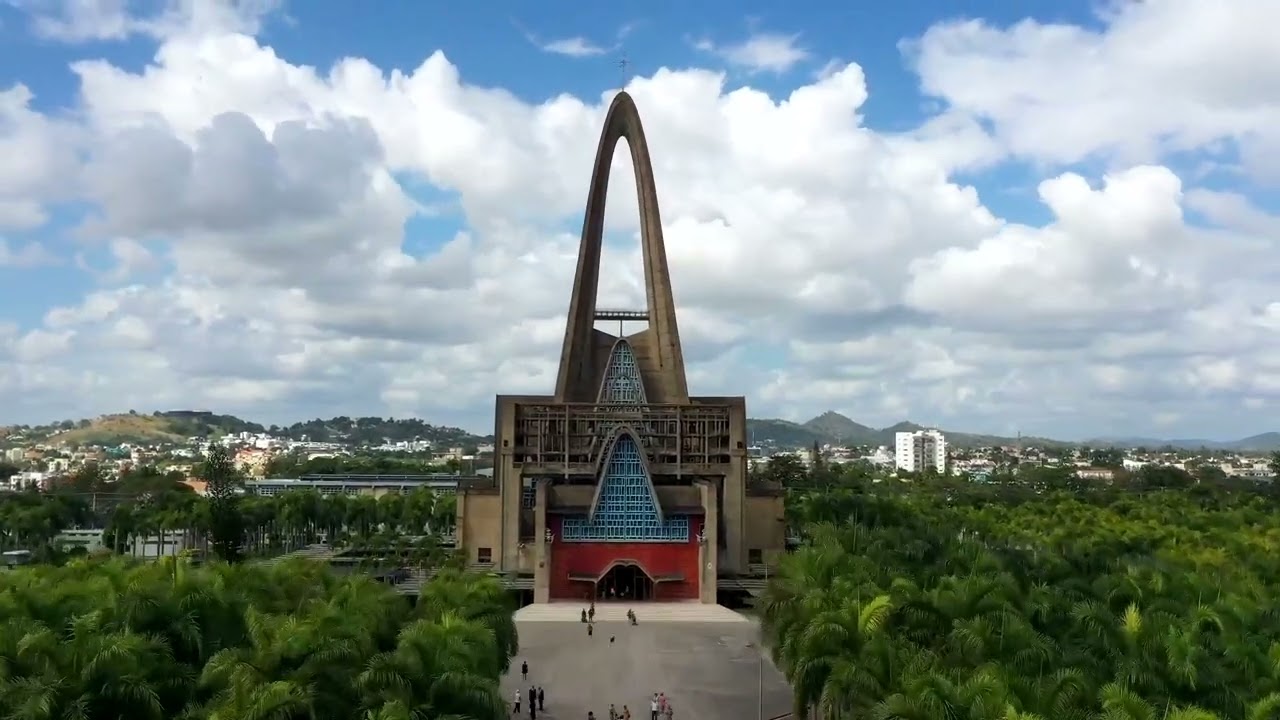 La arquitectura de la Basílica de Higüey destaca como una obra digna de admirar
