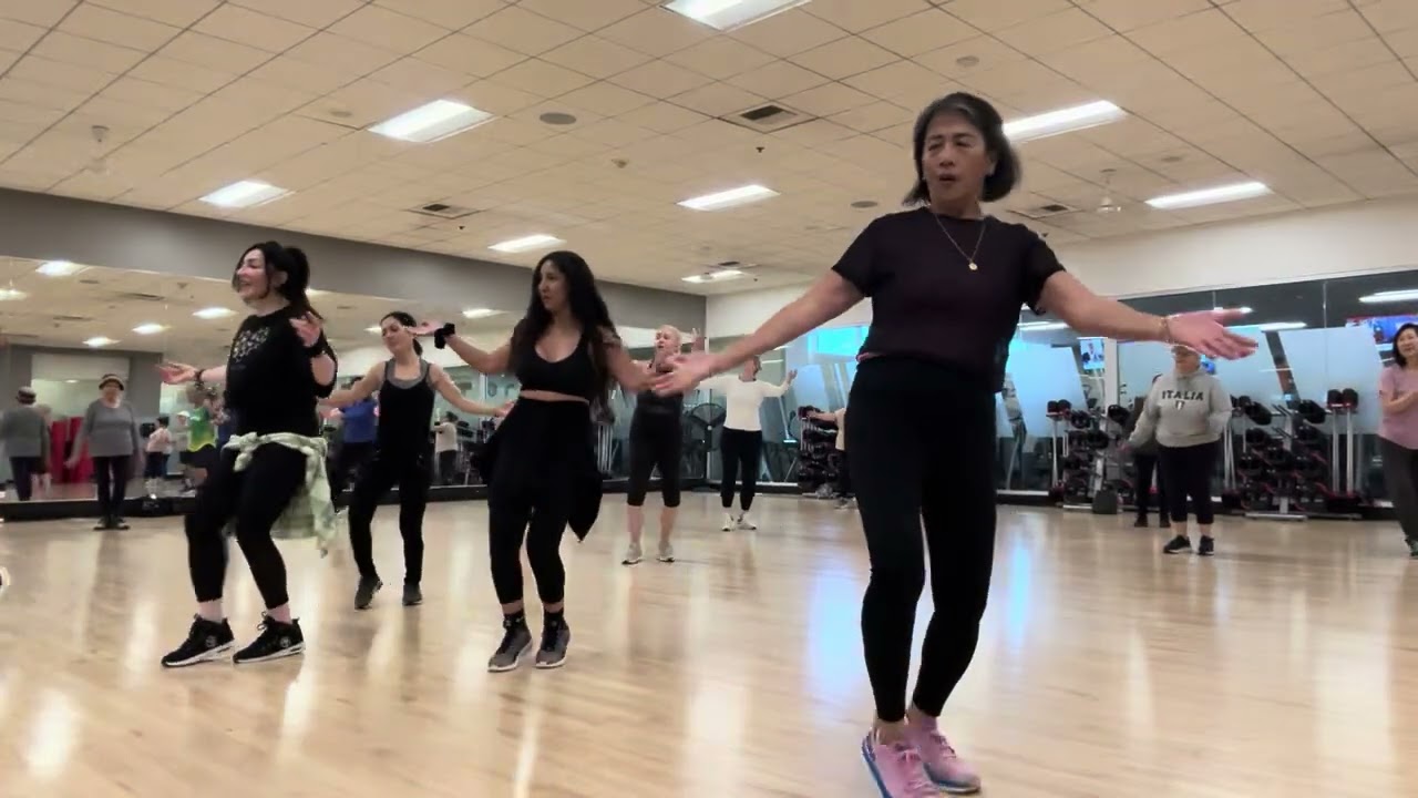 Zumba Class Papasito Carol G