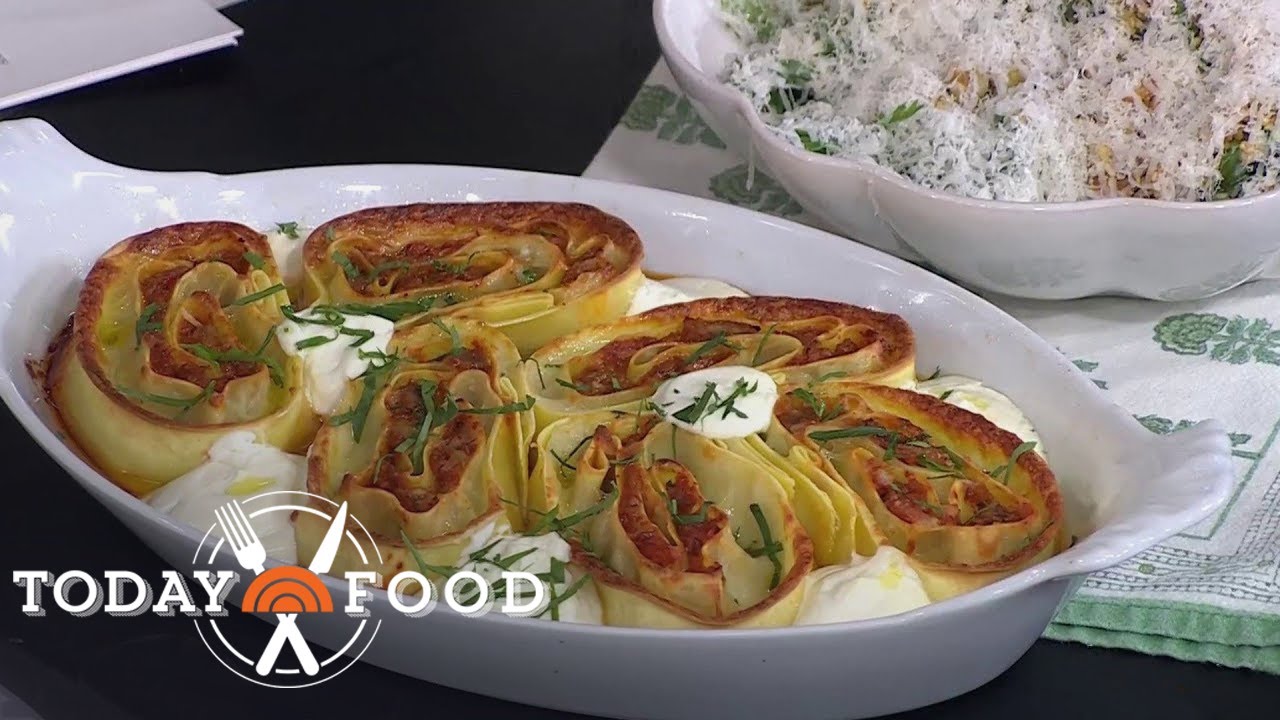 Pinwheel lasagna and Bolognese sauce: Get the recipe!