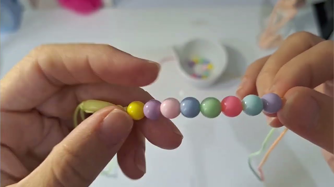Como Fazer Pulseira Colorida Com Búzio - Passo a Passo Facil e Rapida. 