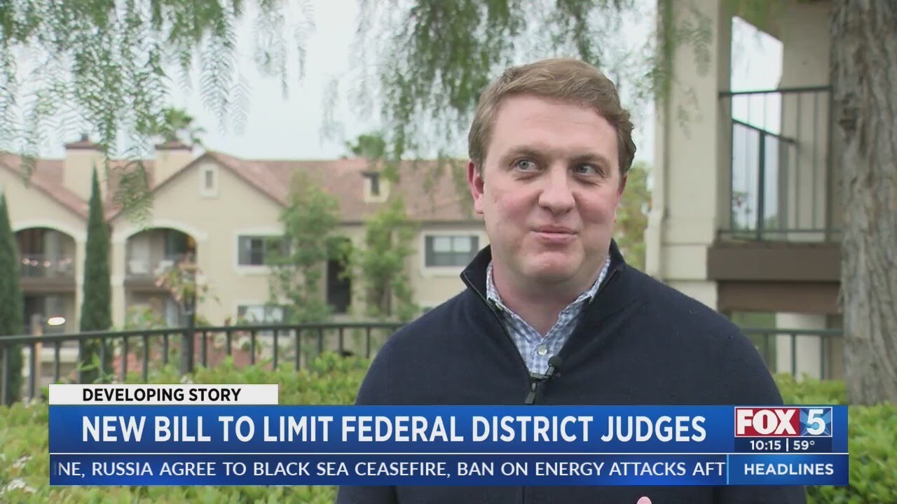 New bill to limit federal district judges