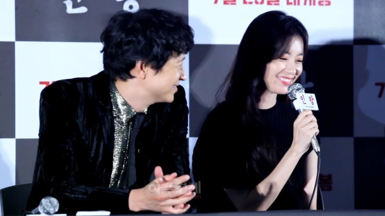 강동원-한효주, 열애설 후 나란히 앉은 두 사람 (인랑 언론시사회) KANG DONG WON-HAN HYO JOO