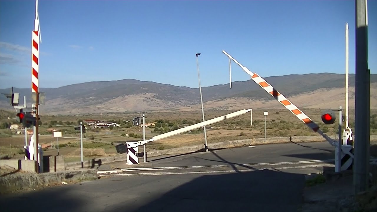 Spoorwegovergang Maletto (I) // Railroad crossing // Passaggio a livello