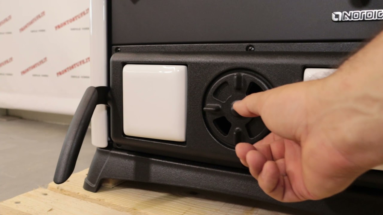 Stufa a Legna Concita La Nordica  Extraflame, potenza di 11.8 kW scarico fumi da 150 mm,  5 stelle.