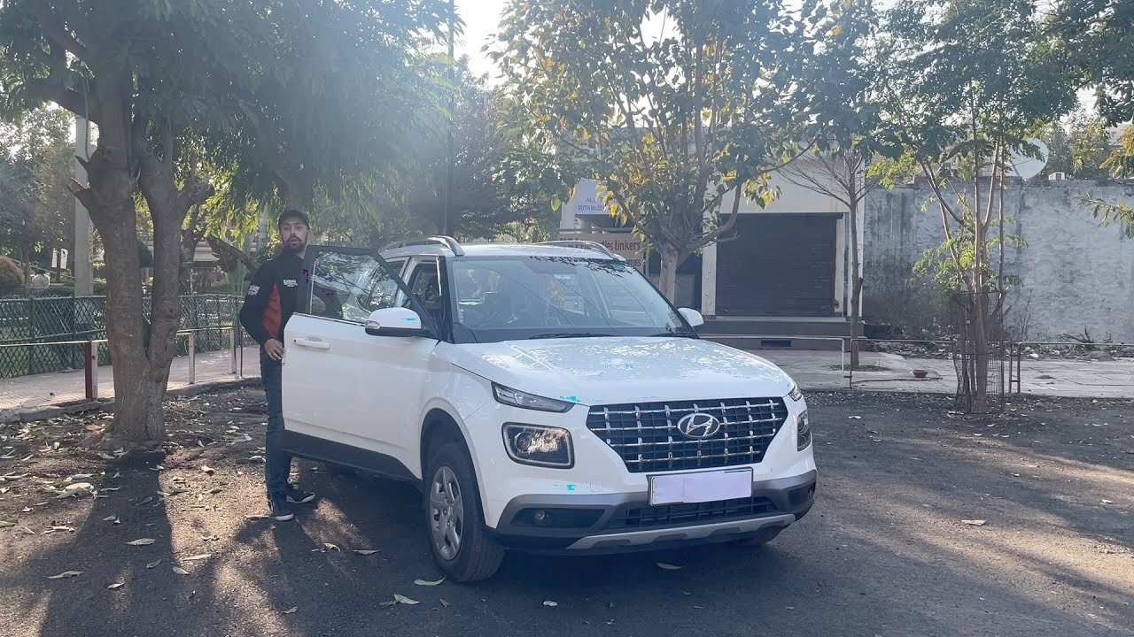 Hyundai Venue 2022 Full Review | Hyundai Venue S plus Most Value For Money Variant | Crazy4cars