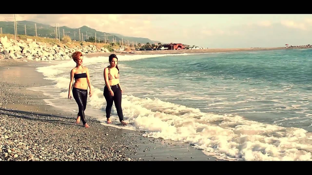 Calabro Project ft. Lady Chica & Helèna - Welcome To Calabria (Zumpa Zumpa)