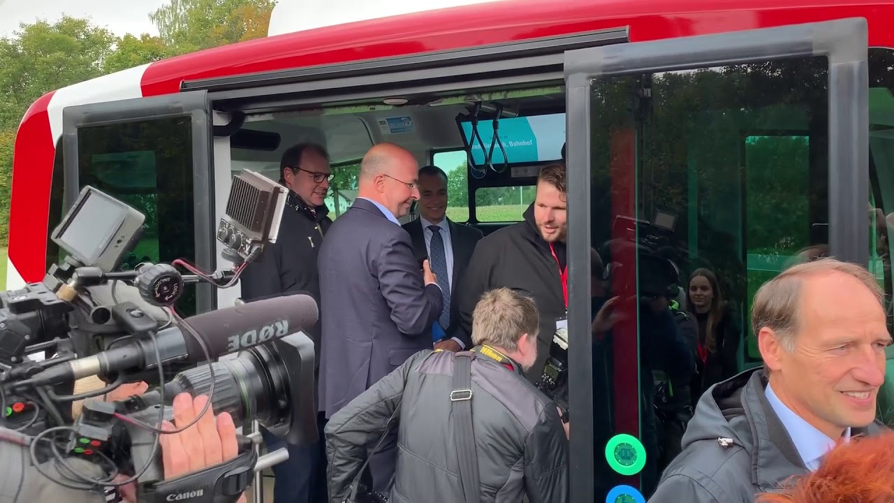 Autonomer Bus in Bad Birnbach fährt jetzt auch Landstraße