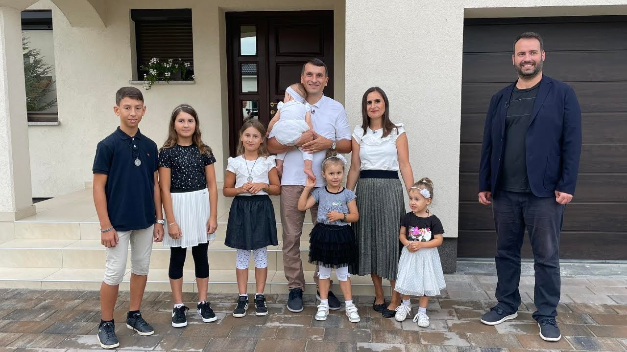 Blagoslovljen tek - Piletina u crvenom i bijelom umaku i čokoladni kolač obitelji Andročec