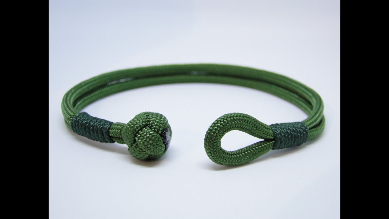 How to Make a Diamond Knot and Loop Closure/Common Whipping Knot Paracord Survival Bracelet