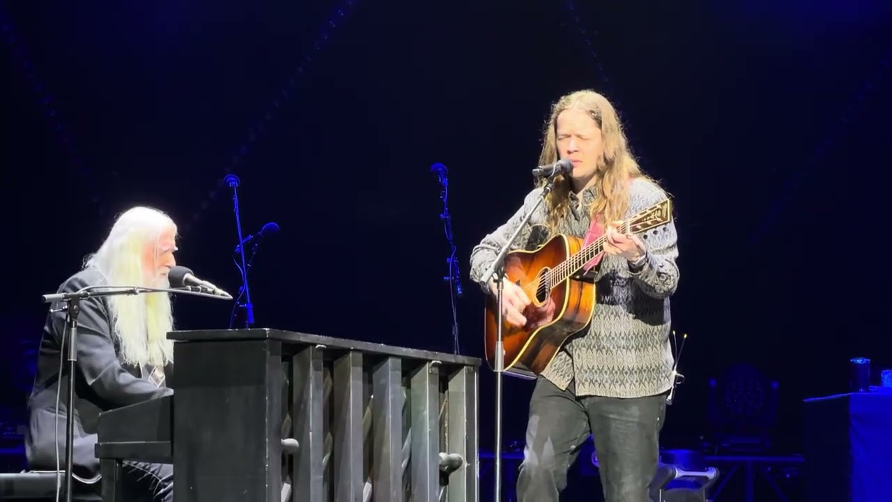 Billy Strings and Edgar Winter - Fly Away (Bridgestone Arena, Nashville, TN 