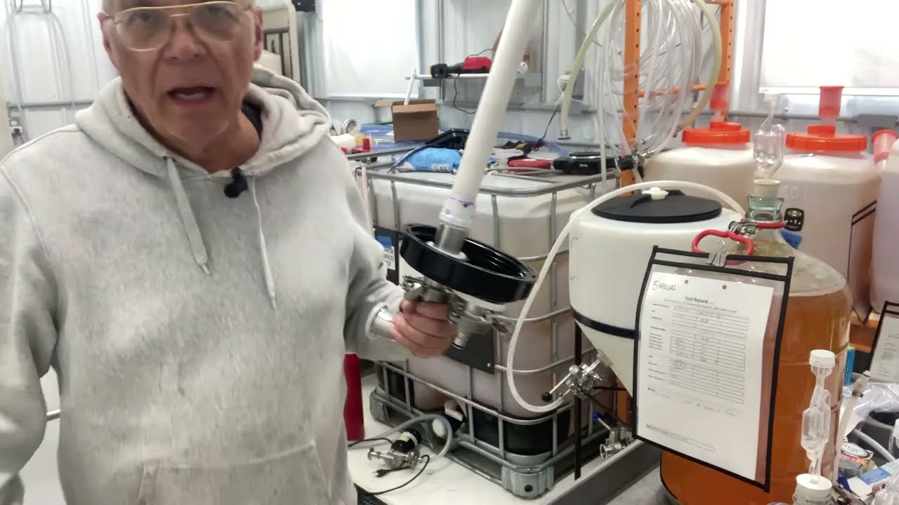 Part 6: Racking from the top using CO2 pressure to start siphon