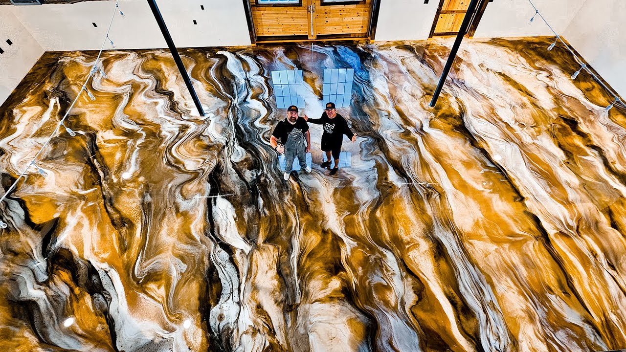 Преображение пола с помощью 120 галлонов эпоксидной смолы