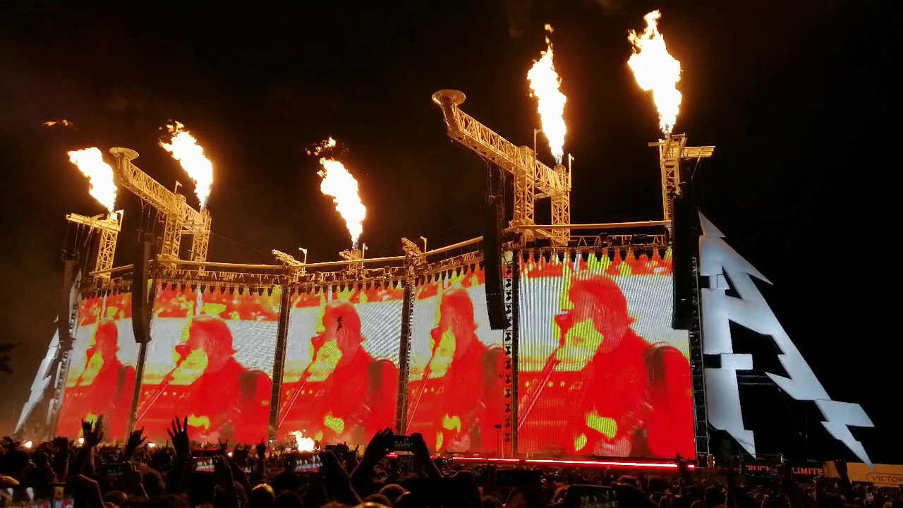 Metallica Worldwired Tour Madrid 2019 ( IFEMA Valdebebas ) - Moth Into The Flames