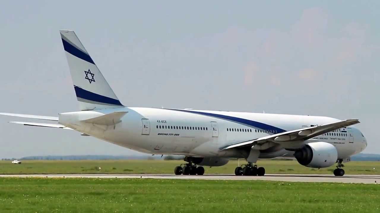 Take off B777-200 El Al and A330-300 Czech Airlines; Prague