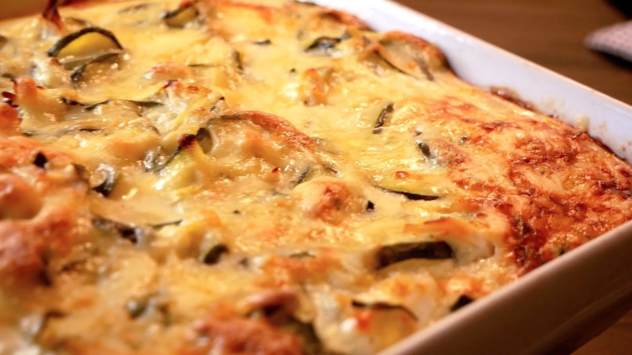 Gratin de courgettes, poulet & fromage 🥒🍗🧀 Facile et avec peu d'ingrédients - Recette # 359