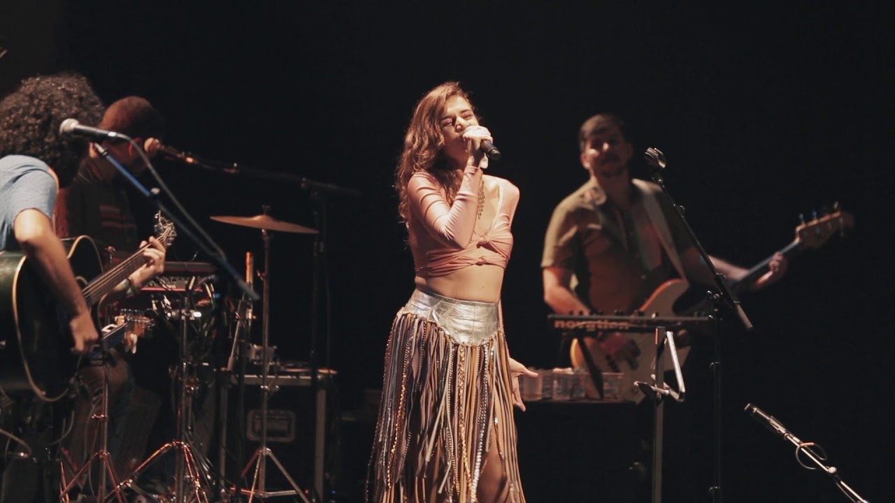 Mariana Aydar – Espumas Ao Vento (Ao Vivo no Sesc Pinheiros)