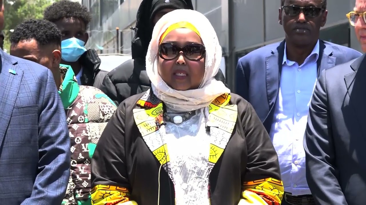 Dowladda Soomaaliya oo kaashaneyso Midowga Yurub ayaa dalka dib ugu soo celisay muwaadiniin