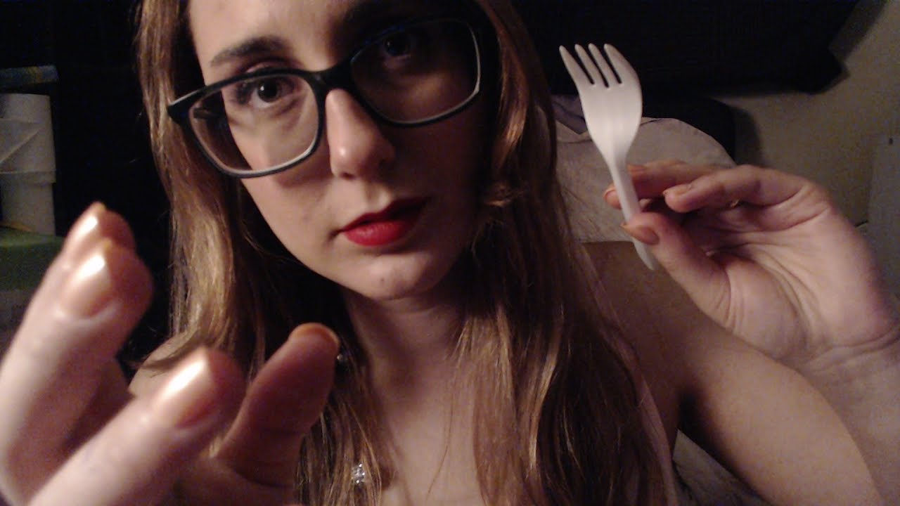 Camera Scratching & Tapping with a fork