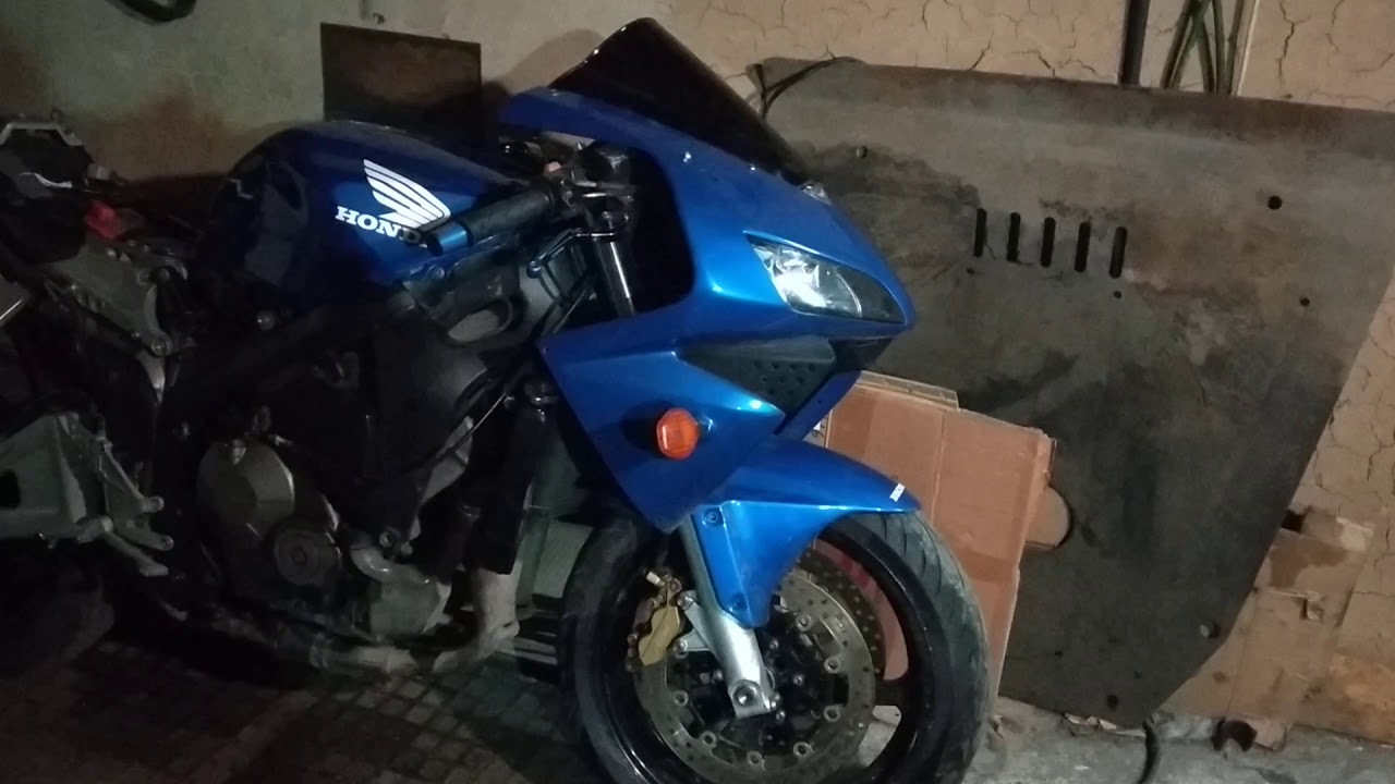 Не заводится на горячую. HONDA CBR 600RR. Хонда сбр 600 рр. Мото. Байк.