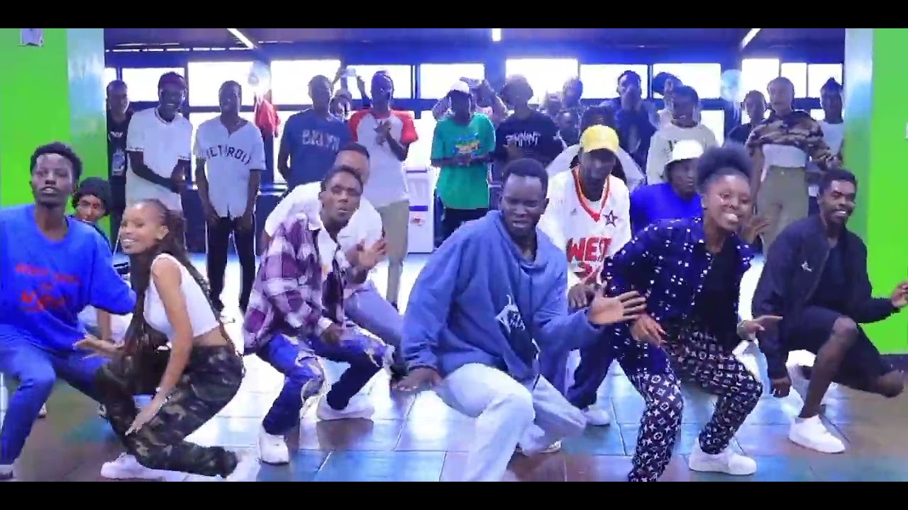 WADAGLIZ KE _ ANGUKA NAYO ( official dance video ) THE MOVES