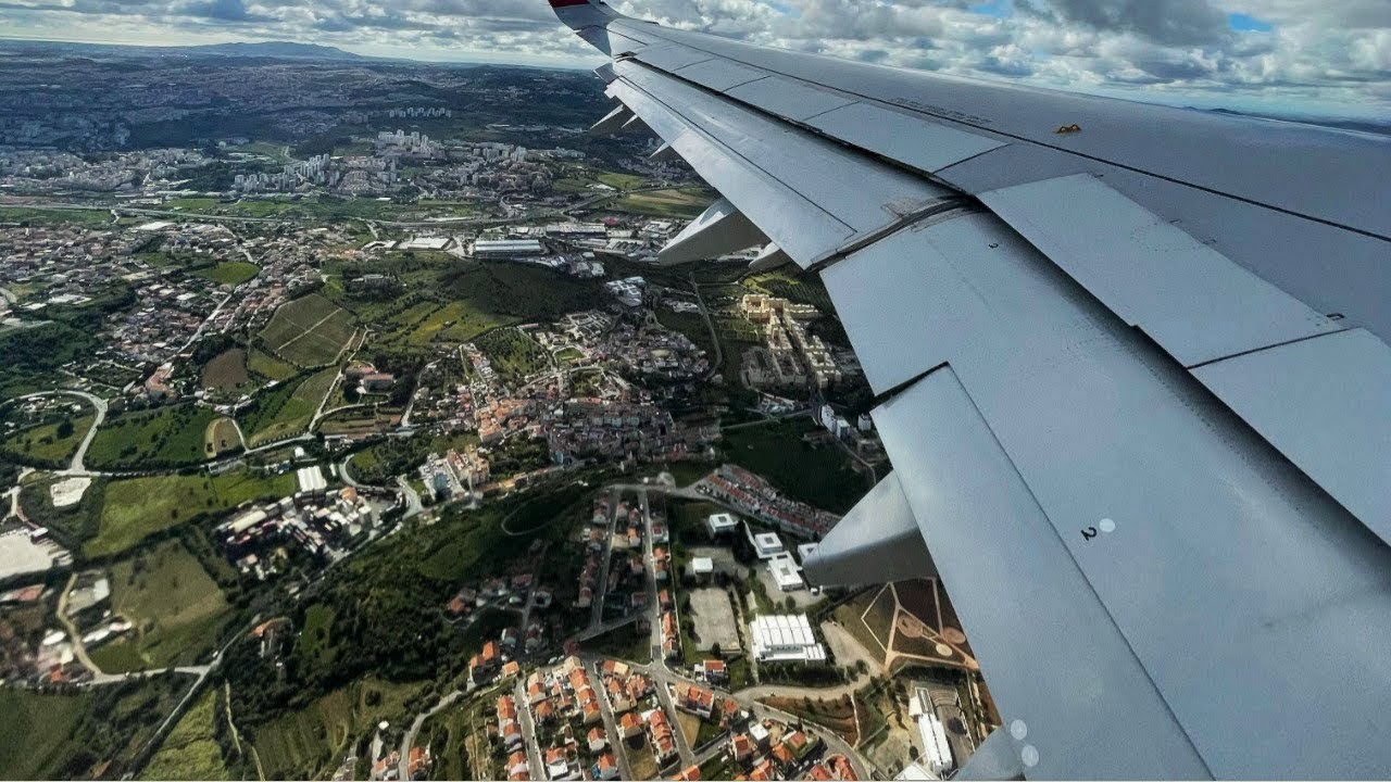 Vol en Boeing 738, vue hublot, atterrissage à Paris Orly.